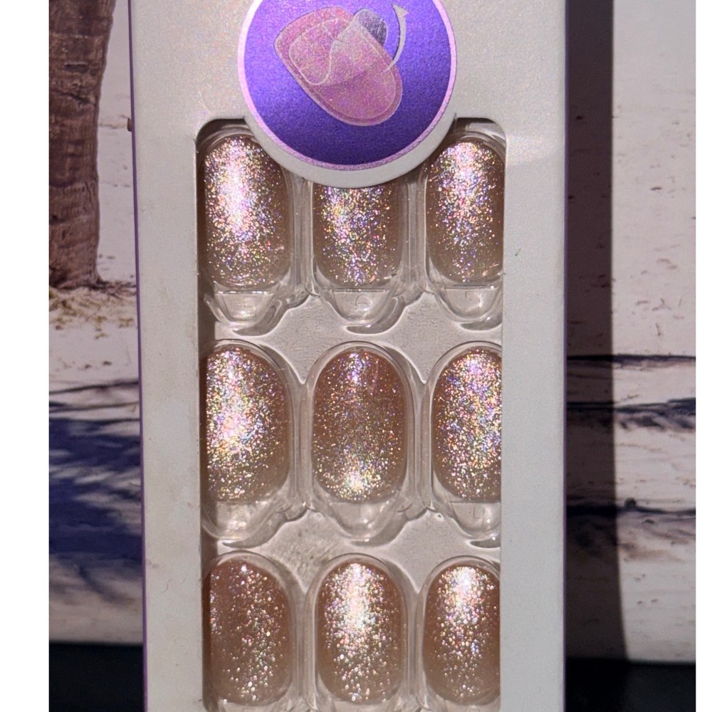 imPRESS My Go To IM237X Short Oval Holographic Glitter Press-On Manicure 30ct